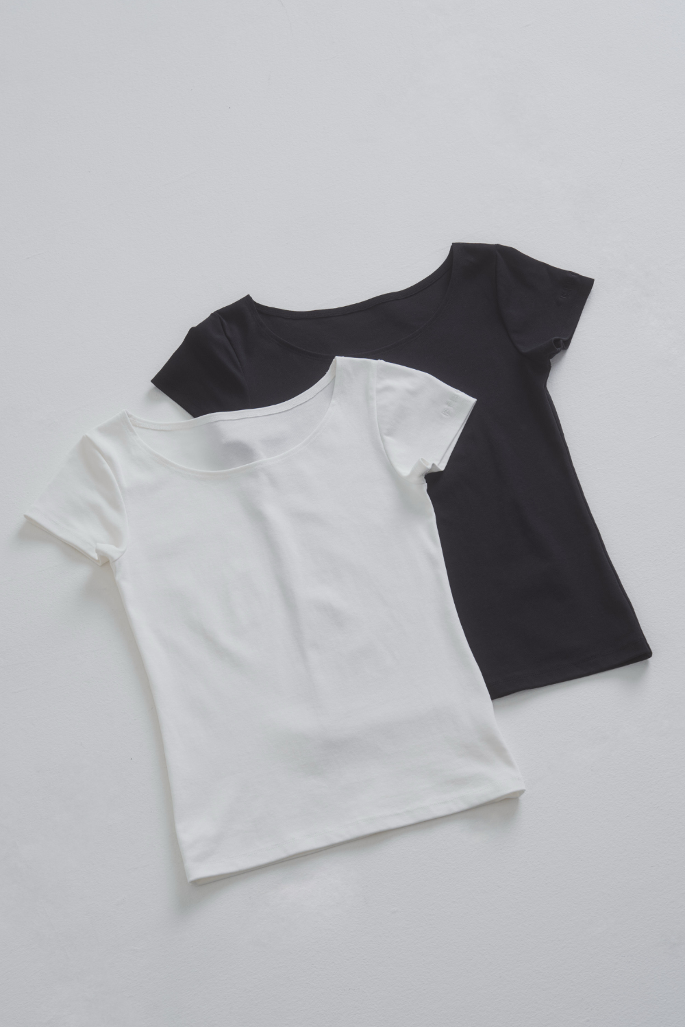ノーブルラインTシャツ